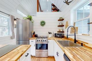 Bald Mountain Tiny House - 5