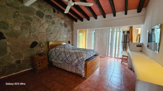 Casa de 1 nivel con alberca en fraccionamiento las Fincas. - Jiutepec - 4