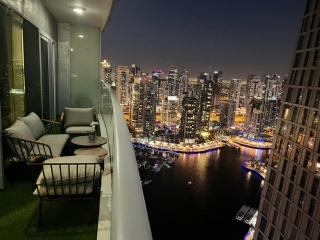 2BR in Marina with Dubai Ain, Marina & Sea View! - Dubai - 6