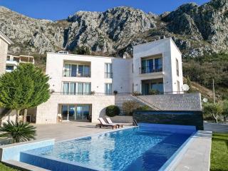 Villa Hedonism - 0
