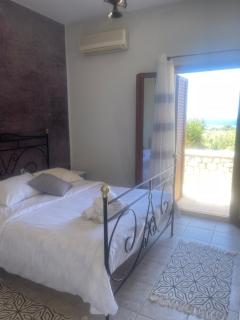 LITHOS by the sea - 8