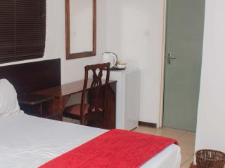 River-Ridge Guest House - Gaborone - 4