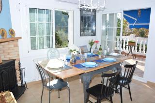 Villa Les Moreres de Sitges, Mediterranean-style family escape - Sitges - 3