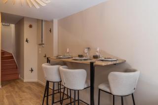 Host Inn - Duplex Insolite & Chic - Ancienne librairie - Lione - 3