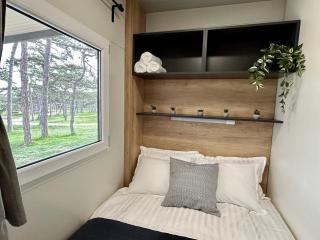 Neli Holiday Home - Camping Planik - Ražanac - 1