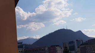COSY 2 BEDROOM APARTMENT IN NEW TOWN - Braşov - 2