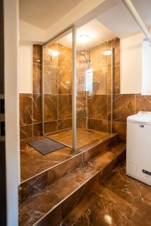 Spacious Apartment 20 Min from National Theatre - 4