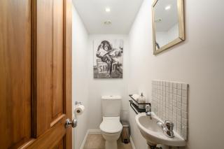 Stylish & Central 2BR Stockbridge Gem - Edinburgh - 4