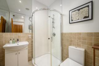Stylish & Central 2BR Stockbridge Gem - Edinburgh - 5