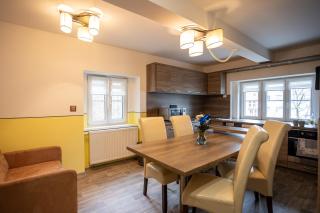 Spacious Apartment 20 Min from National Theatre - 9