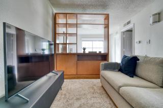 Blueground Gateway gym pool near soccer ATX-239 - 9