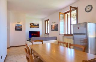 WOHNUNG in einer Residenz mit Pool und Seeblick in BARDOLINO - Bardolino - 3
