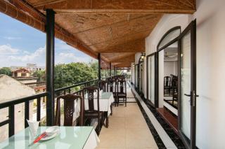 Nam Hoa Hotel - 8