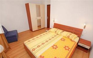 Kleines Apartment für zwei Erwachsene und drei Kinder - b56698 - 5