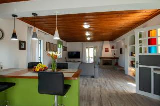 Mina's Art Loft with panoramic views - Fiolítis - 1