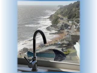 Sandy Toes - awesome beach view and access - Ventnor - 1