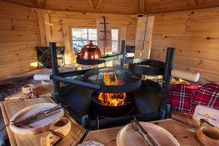 Cosy Shepherds Hut with hot tub in the Scottish Highlands - Stittenham - 4