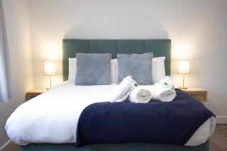 3 Bedroom lodge with hot tub - York - 6