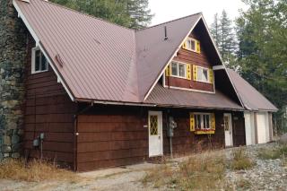 Historic Big Mountain Chalet Upper - 1