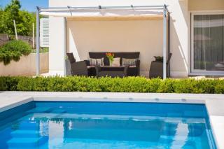 Ferienhaus in Dugopolje mit Beheiztem Pool - Dugopolje - 8