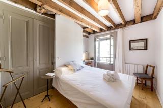Authentic with an exceptional view AIL - Lione - 8