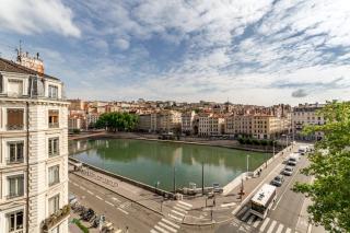 Authentic with an exceptional view AIL - Lione - 7