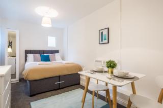 West Street Studio Apartments in Southend - Southend-on-Sea - 8
