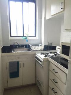 Stylish Montreal Apartment: Comfortable Stay in the Golden Square Mile - 3