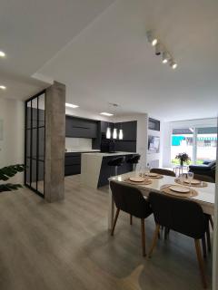 Casa Mallen, con amplia terraza, en el barrio de Nervión - Seville - 9