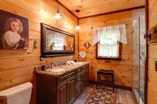 Spacious Blue Ridge Cabin with Private Hot Tub! - Blue Ridge - 1