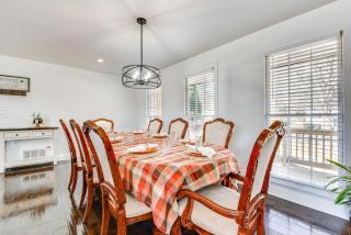 Chic Marietta Getaway with Fire Pit and Grill! - Marietta - 5