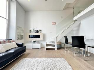 Gorgeous new apartment sleeps 5 near tube station - 0