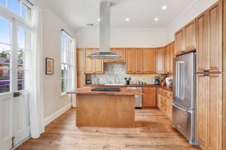 The Burgundy House #1 Steps to the French Quarter - 6