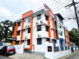 HOTEL NUJOOM Rooms & Apartments - Ernakulam - 8