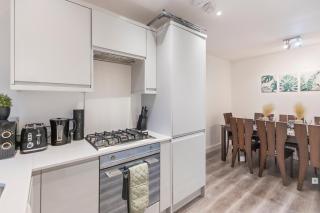 Diamond Suite Camden Town 3 Bedroom Sleeps 11 - 6
