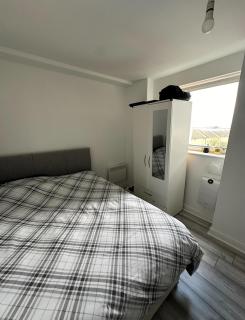 Room in a Shared Flat, E16 - Londra - 8
