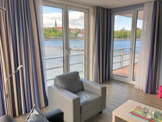 Apartment 8 "MEERZEIT" Blickrichtung Innenstadt Binnenhafen West - Eckernförde - 3