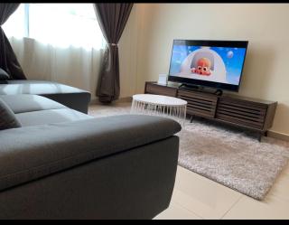 Kyuka Homestay Ladang Tanjung with Pool - 3