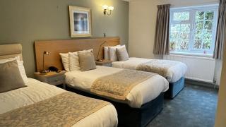 Pettifers Freehouse Hotel - 3