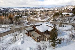 Custom Luxury Home For Monthly Rentals! 30+ Days - 7