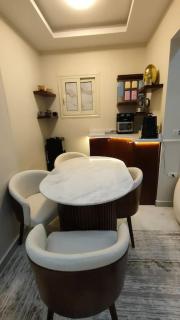full furnished flat +big garden - ‘Ezbet `Abd el-Ḥamîd - 2