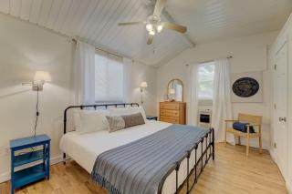 Family Compound Getaway on Lake Murray - Leesville - 8