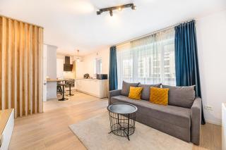 JAD Luxury 3 Rooms & 2 Rooms Apartments in Kasper, near Coresi Mall - Braşov - 8
