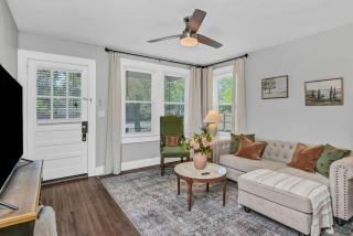 Revamped 3BR Oasis - Forest Dr - Columbia - 0