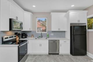 Spacious Home on Gervais - 4BR - Columbia - 2