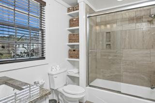 Historic Carriage House - 7