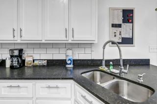 Modern Gem in Columbia - 1