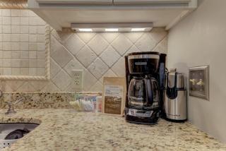 Trendy Columbia Townhome - Columbia - 7