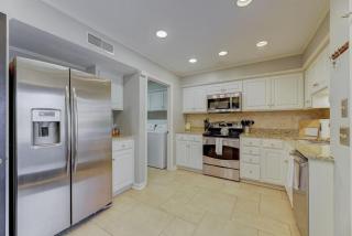 Trendy Columbia Townhome - Columbia - 5