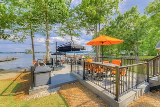 Majestic Lake Murray Retreat - Lake Murray Shores - 3